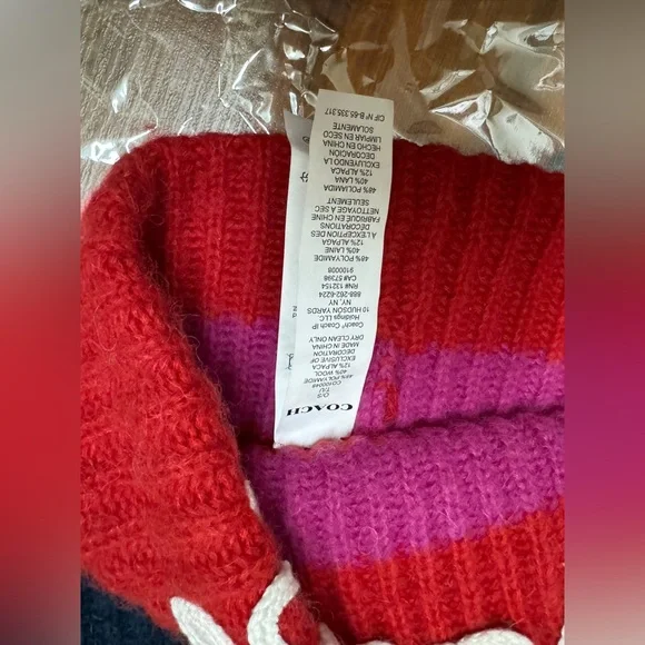 Rare Coach Logo Winter Hat / Beanie - Picture 7 of 8